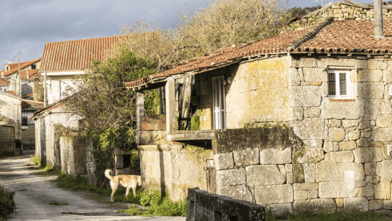 Conjuntos de casas de un pueblo